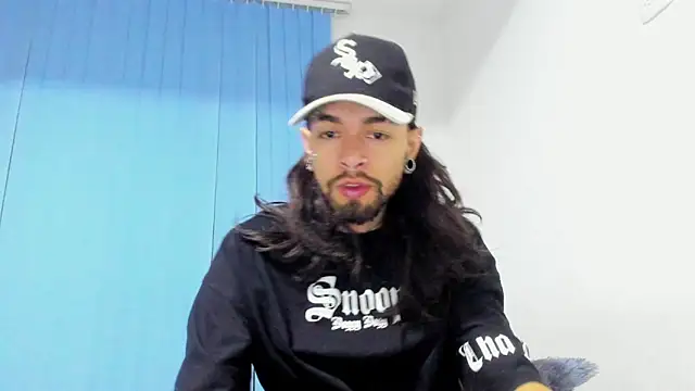 Snapshot of Theferxxo_12 chatting on October 28, 11:14 pm Theferxxo 12 online show from October 28, 11:14 pm