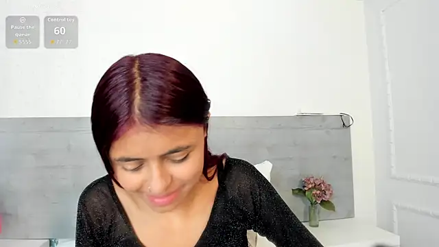 Snapshot of sunnyWhitee chatting on June 11, 7:11 pm sunnyWhitee online show from June 11, 7:11 pm