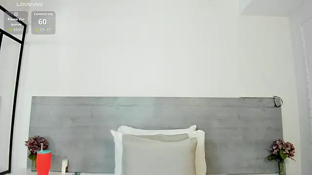 Snapshot of sunnyWhitee chatting on June 16, 7:14 pm sunnyWhitee online show from June 16, 7:14 pm