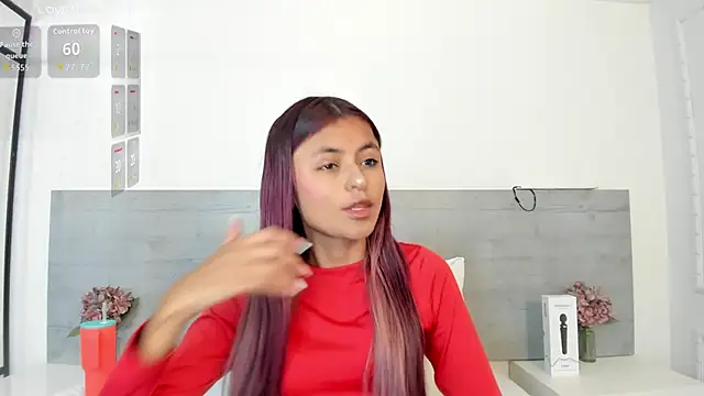 Snapshot of sunnyWhitee chatting on June 3, 7:18 pm sunnyWhitee online show from June 3, 7:18 pm