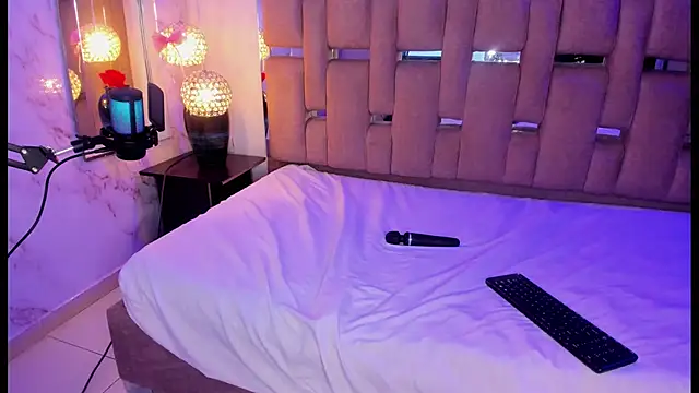 ShylySweet online show from October 21, 5:40 am