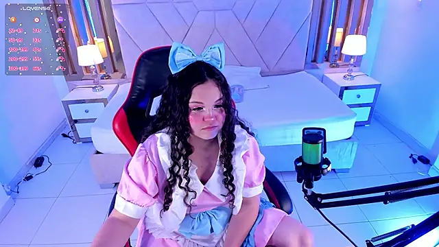 ShylySweet online show from December 5, 5:17 am