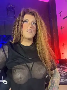 hi lucy online show from April 26, 5:21 pm