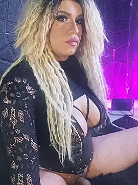 hi lucy online show from October 23, 10:52 pm