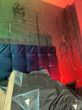 hi lucy online show from April 17, 5:27 pm