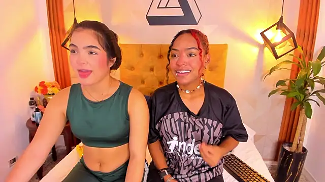 violet sweet19 online show from March 5, 1:19 pm