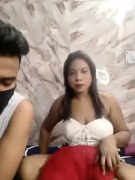 hornyzinia123 online show from November 18, 2:27 am