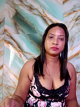 Snapshot of hornyzinia123 chatting on September 27, 5:13 am hornyzinia123 online show from September 27, 5:13 am