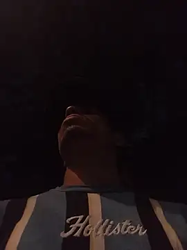 IsaXander743 online show from November 16, 11:19 pm