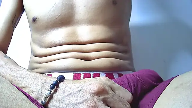 IsaXander743 online show from November 1, 7:24 am