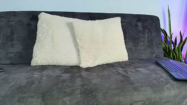 IsaXander743 online show from November 14, 2:21 pm