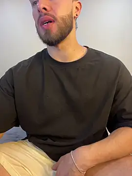 MaxDell online show from March 25, 6:18 pm