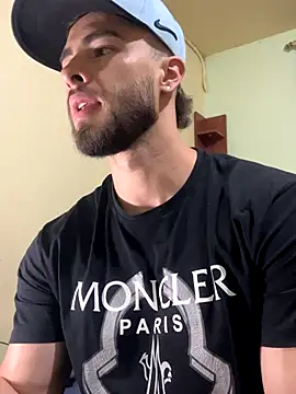 Snapshot of MaxDell chatting on September 11, 11:16 pm MaxDell online show from September 11, 11:16 pm