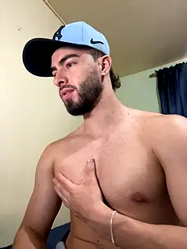 Snapshot of MaxDell chatting on September 21, 7:30 pm MaxDell online show from September 21, 7:30 pm