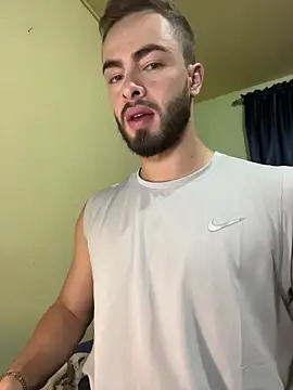 MaxDell online show from December 5, 2:43 am