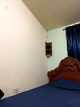 Snapshot of MaxDell chatting on September 20, 1:43 am MaxDell online show from September 20, 1:43 am