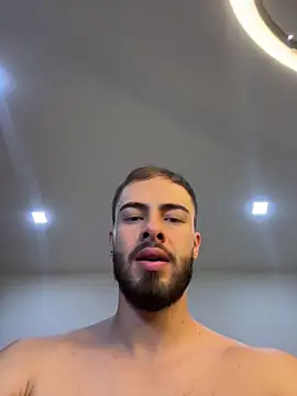 MaxDell online show from May 6, 7:29 pm