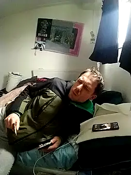 Wilsonn86 online show from April 3, 7:04 am