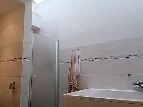 Snapshot of Wilsonn86 chatting on November 28, 9:31 am Wilsonn86 online show from November 28, 9:31 am