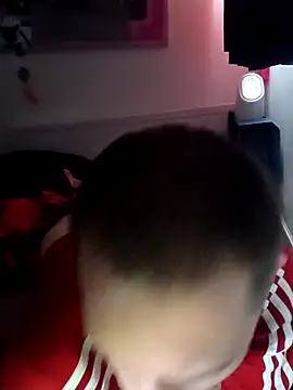 Snapshot of Wilsonn86 chatting on December 4, 10:25 am Wilsonn86 online show from December 4, 10:25 am