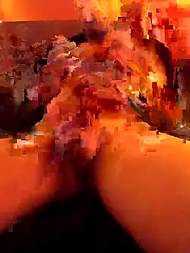 Snapshot of Wilsonn86 chatting on December 23, 1:05 am Wilsonn86 online show from December 23, 1:05 am