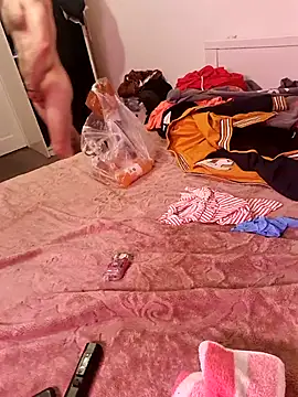 Snapshot of Wilsonn86 chatting on February 11, 6:24 am Wilsonn86 online show from February 11, 6:24 am