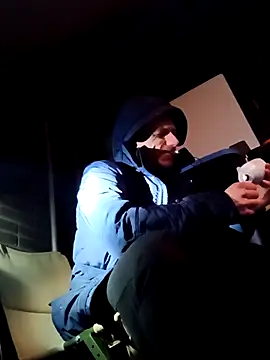 Snapshot of Wilsonn86 chatting on November 15, 7:12 am Wilsonn86 online show from November 15, 7:12 am