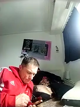 Snapshot of Wilsonn86 chatting on February 5, 9:05 am Wilsonn86 online show from February 5, 9:05 am