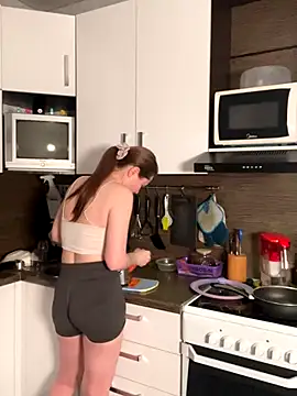 Snapshot of MikotoMisaka chatting on December 1, 4:19 pm MikotoMisaka online show from December 1, 4:19 pm