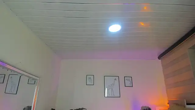 Snapshot of LusyKitty chatting on October 21, 3:11 pm LusyKitty online show from October 21, 3:11 pm