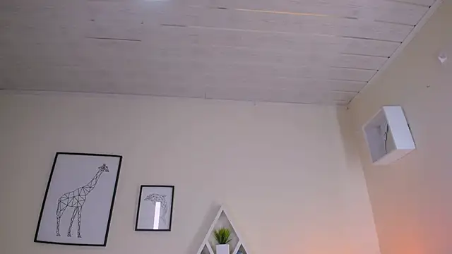 Snapshot of LusyKitty chatting on November 7, 3:05 pm LusyKitty online show from November 7, 3:05 pm