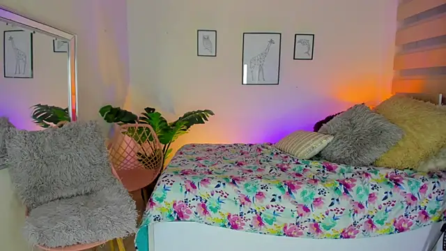 Snapshot of LusyKitty chatting on September 17, 3:03 pm LusyKitty online show from September 17, 3:03 pm