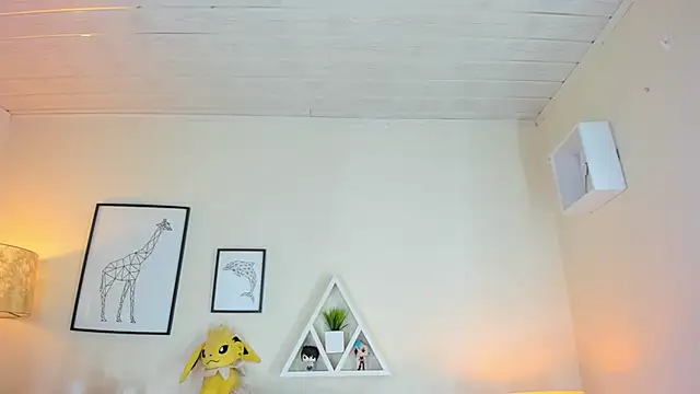 Snapshot of LusyKitty chatting on December 4, 3:22 pm LusyKitty online show from December 4, 3:22 pm