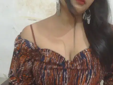 POOJA 199 online show from May 18, 8:19 am
