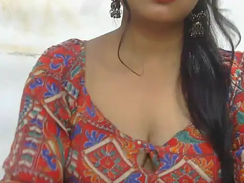 POOJA 199 online show from October 25, 7:18 am