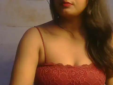 Snapshot of POOJA_199 chatting on July 20, 10:39 am POOJA 199 online show from July 20, 10:39 am