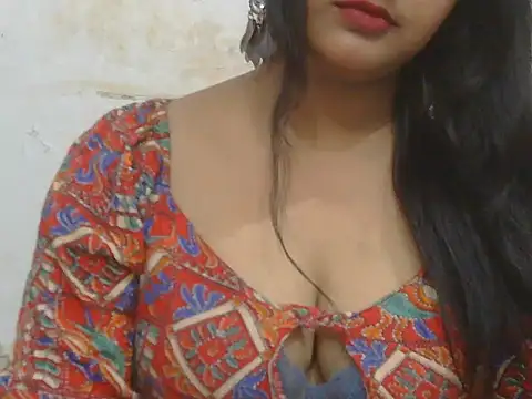 POOJA 199 online show from April 26, 8:44 am