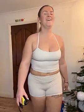 Snapshot of Charleigh_xx chatting on December 18, 12:42 pm Charleigh xx online show from December 18, 12:42 pm