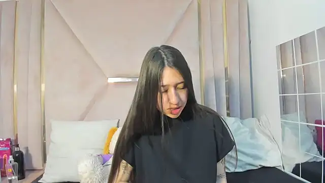 Snapshot of venusmorgan chatting on October 15, 2:58 pm venusmorgan online show from October 15, 2:58 pm