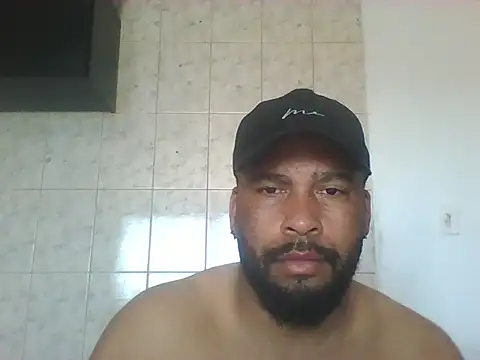 Snapshot of OliveiraSeven chatting on July 21, 5:36 pm OliveiraSeven online show from July 21, 5:36 pm