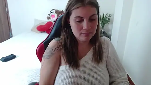 Secret Bella online show from November 10, 12:10 pm