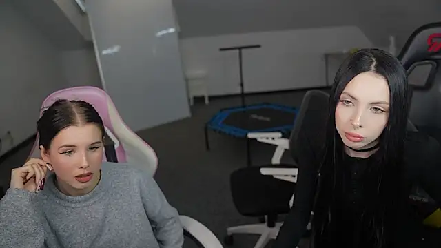 VivianSweet  online show from March 24, 3:34 pm