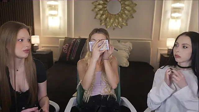 VivianSweet  online show from April 14, 10:42 am