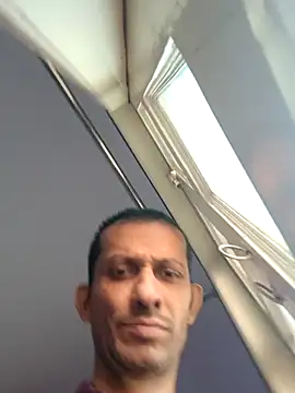 Snapshot of monster-dickk chatting on December 16, 5:11 am monster-dickk online show from December 16, 5:11 am