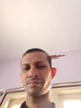 Snapshot of monster-dickk chatting on December 15, 6:08 am monster-dickk online show from December 15, 6:08 am