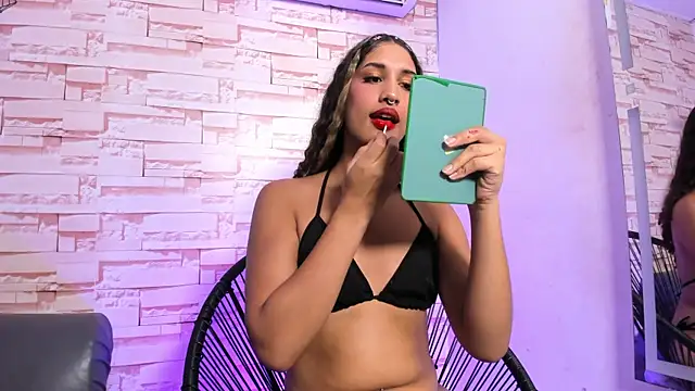 Snapshot of candice777 chatting on May 20, 2:14 pm candice777 online show from May 20, 2:14 pm