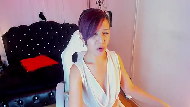 Trinityy   online show from February 4, 6:25 pm