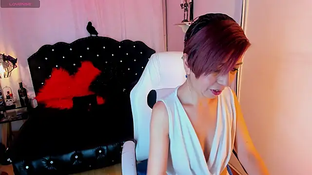 Trinityy   online show from December 5, 6:39 pm