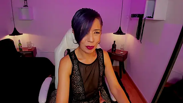 Trinityy   online show from May 27, 7:43 pm