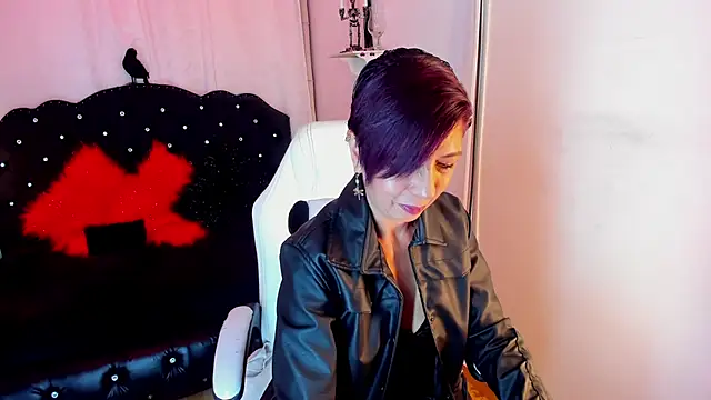 Trinityy   online show from December 17, 6:46 pm